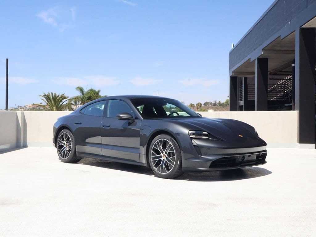 2024 Porsche Taycan photo 1