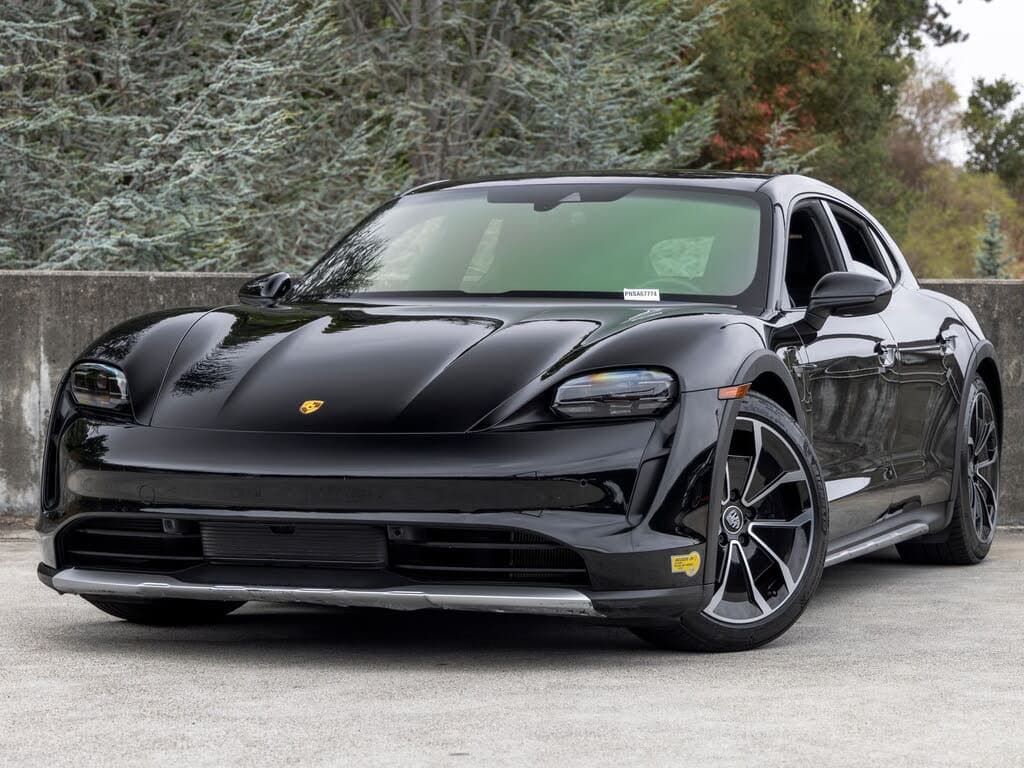 2022 Porsche Taycan photo 1