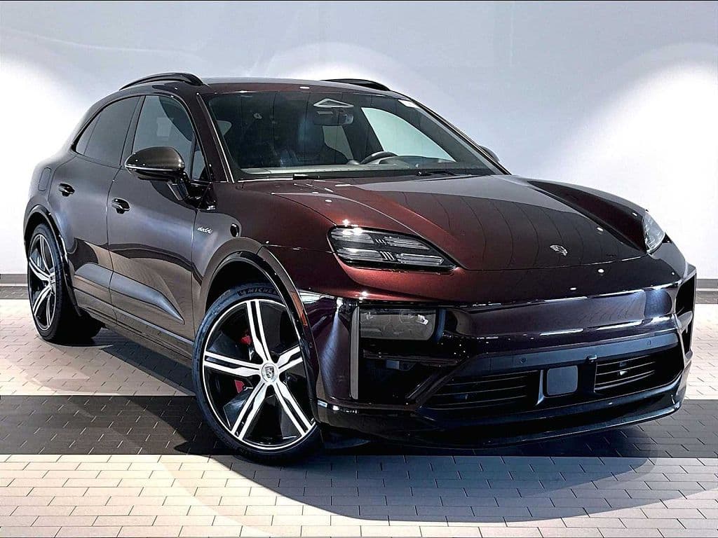 2024 Porsche Macan photo 1