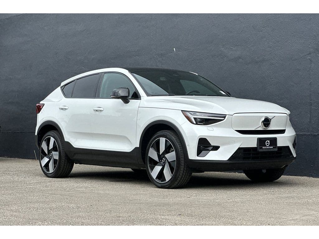 2023 Volvo C40 Recharge photo 1