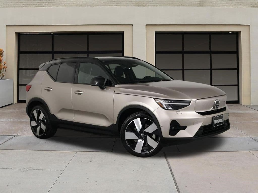 2023 Volvo XC40 Recharge photo 1